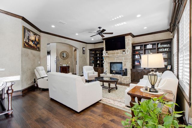 145 Abby Gail Dr, Longview, TX 75605
