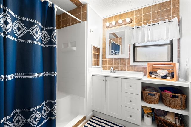 49 Louie Lane, Raynham, MA 02767