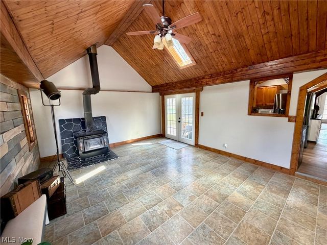 549 Perry Road, Tallmadge, OH 44278