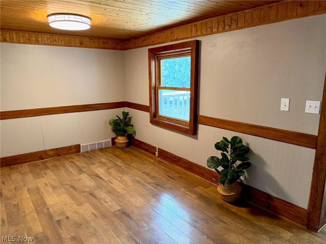 549 Perry Road, Tallmadge, OH 44278