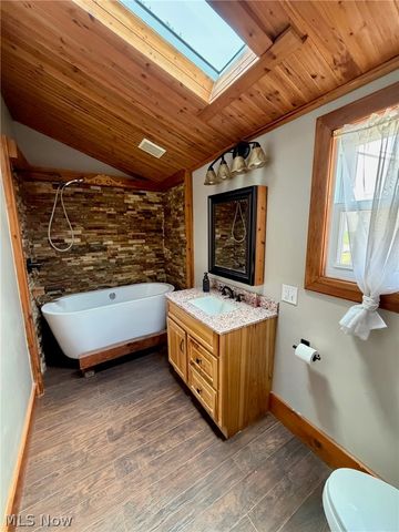 549 Perry Road, Tallmadge, OH 44278