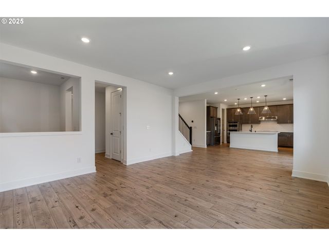 8702 S 3RD Way, Ridgefield, WA 98642