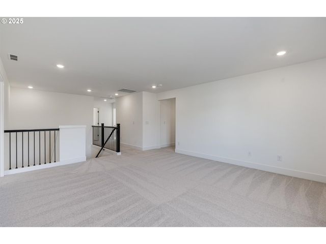 8702 S 3RD Way, Ridgefield, WA 98642