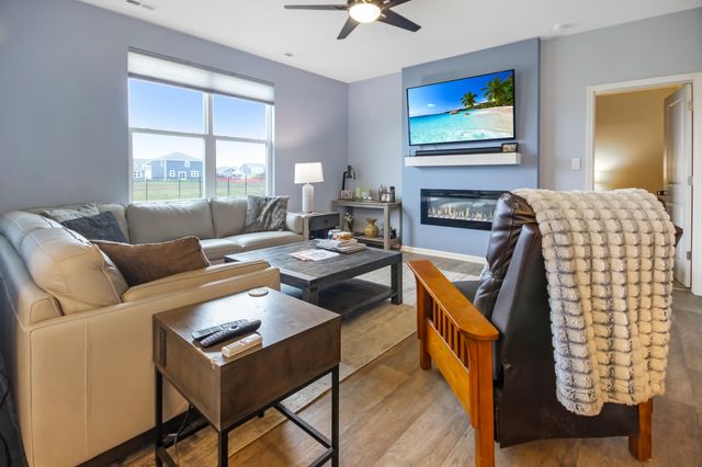 10406 Whitney Place, St. John, IN 46307