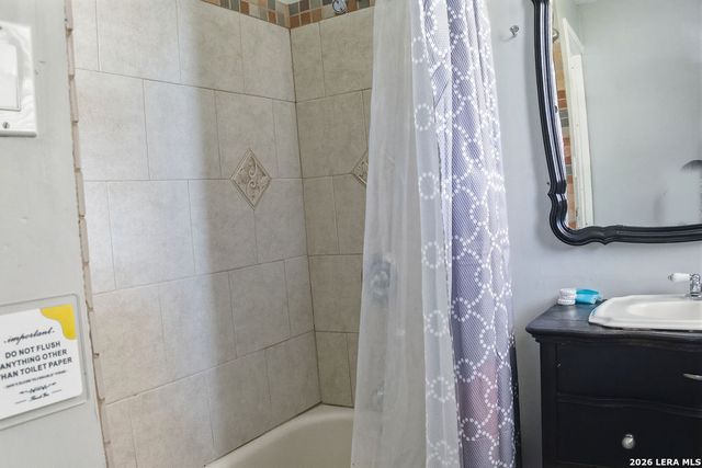 116 Matlock, Poth, TX 78147