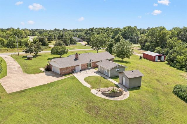 8010 E Maguire Road, Noble, OK 73068