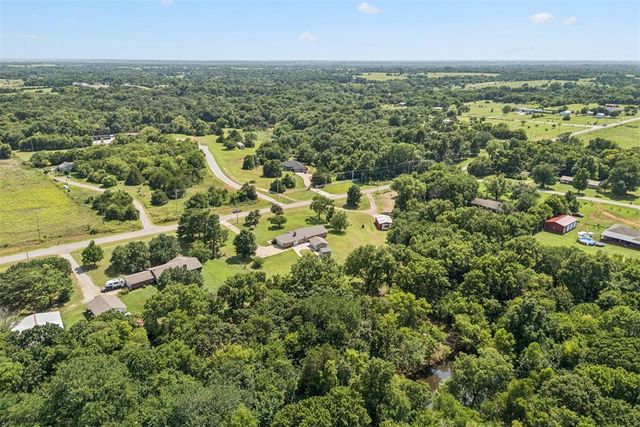 8010 E Maguire Road, Noble, OK 73068