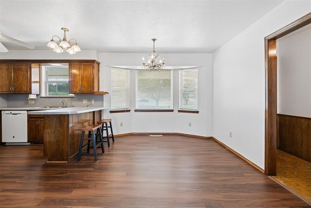 8010 E Maguire Road, Noble, OK 73068
