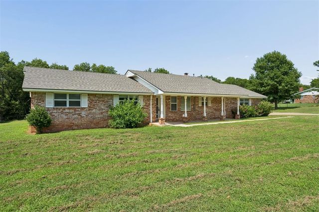 8010 E Maguire Road, Noble, OK 73068