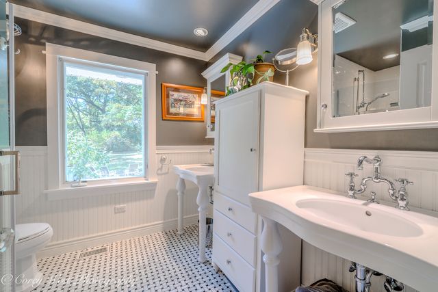 11N226 Peplow Road, Hampshire, IL 60140