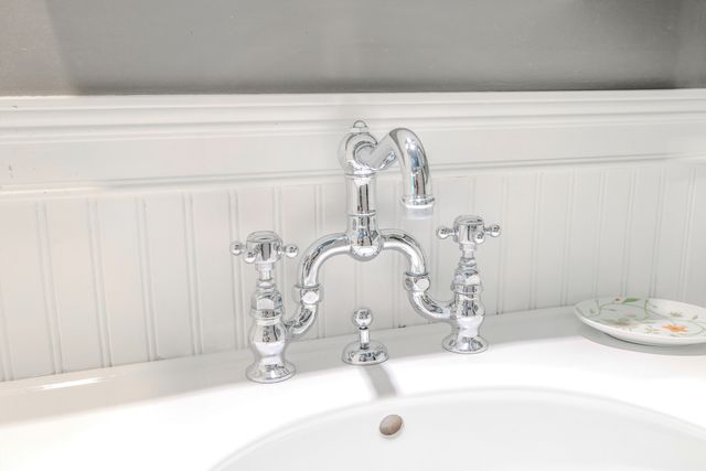 11N226 Peplow Road, Hampshire, IL 60140