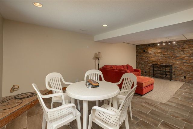 1926 Bear Court SE, Rochester, MN 55904
