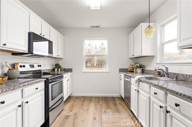 2099 Hartford Dr 20, Chico, CA 95928