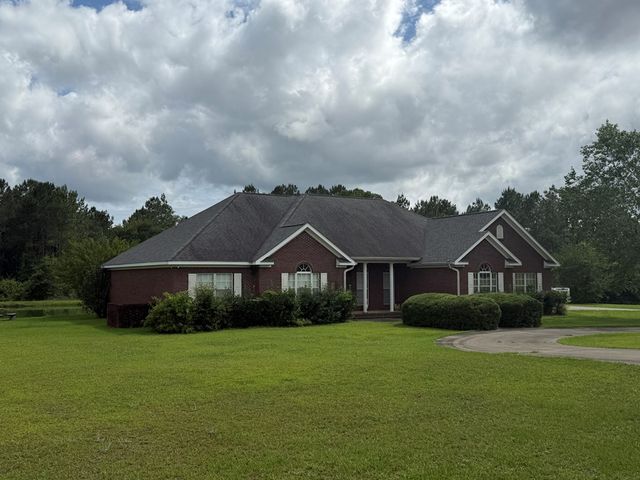416 H Kinsaul Rd, Hartford, AL 36344