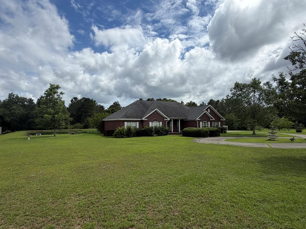 416 H Kinsaul Rd, Hartford, AL 36344
