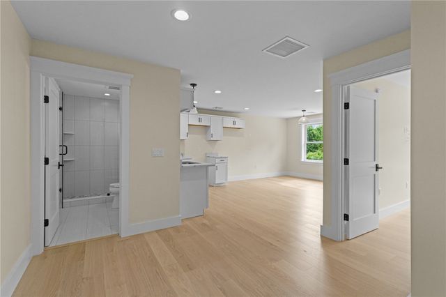 50 Prospect Avenue, Jamestown, RI 02835