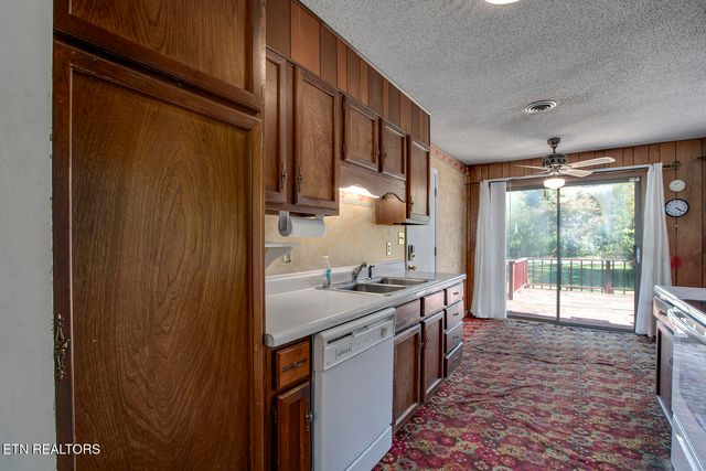 105 Meadowlark Drive, Harriman, TN 37748