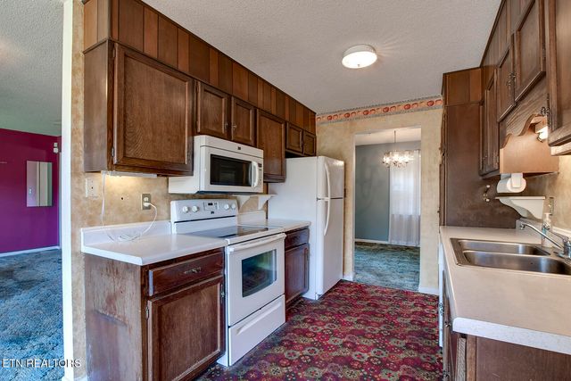 105 Meadowlark Drive, Harriman, TN 37748