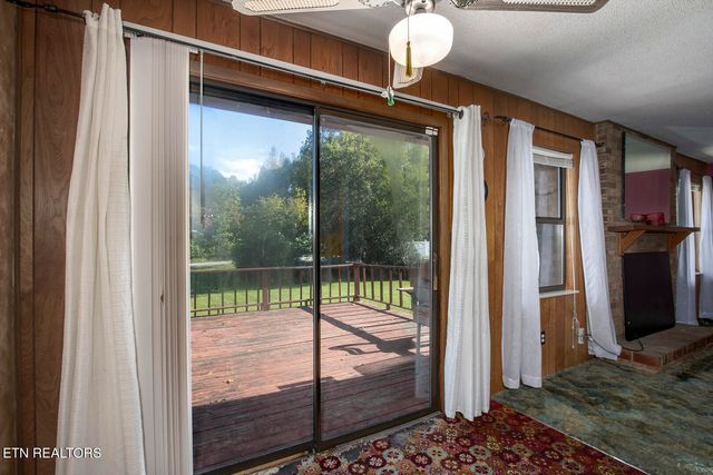 105 Meadowlark Drive, Harriman, TN 37748