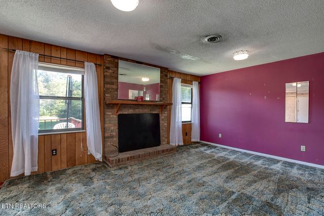 105 Meadowlark Drive, Harriman, TN 37748