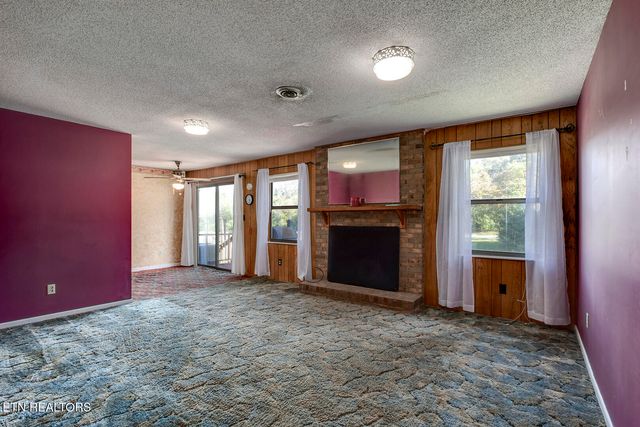 105 Meadowlark Drive, Harriman, TN 37748