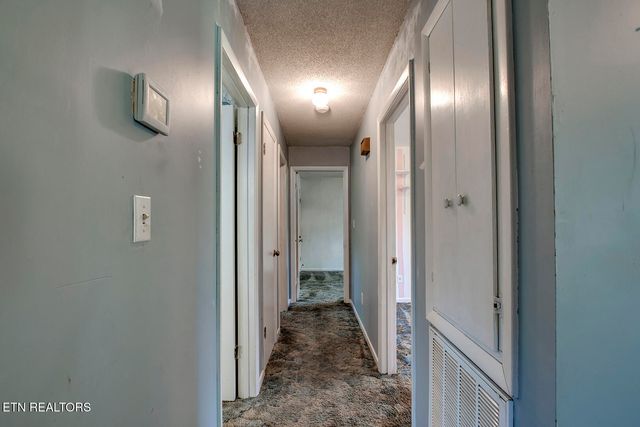 105 Meadowlark Drive, Harriman, TN 37748