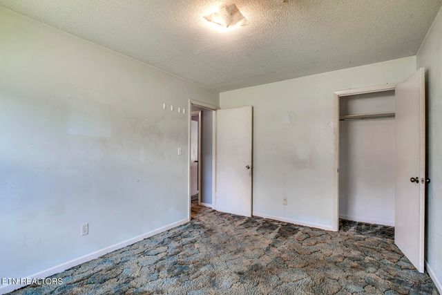 105 Meadowlark Drive, Harriman, TN 37748