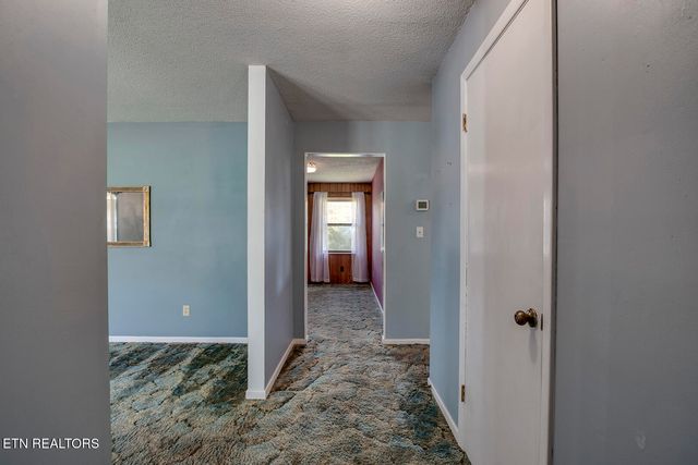 105 Meadowlark Drive, Harriman, TN 37748