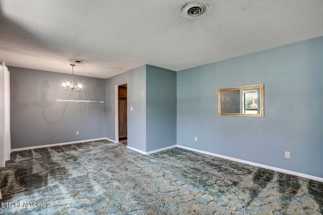 105 Meadowlark Drive, Harriman, TN 37748