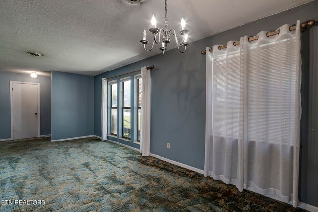 105 Meadowlark Drive, Harriman, TN 37748