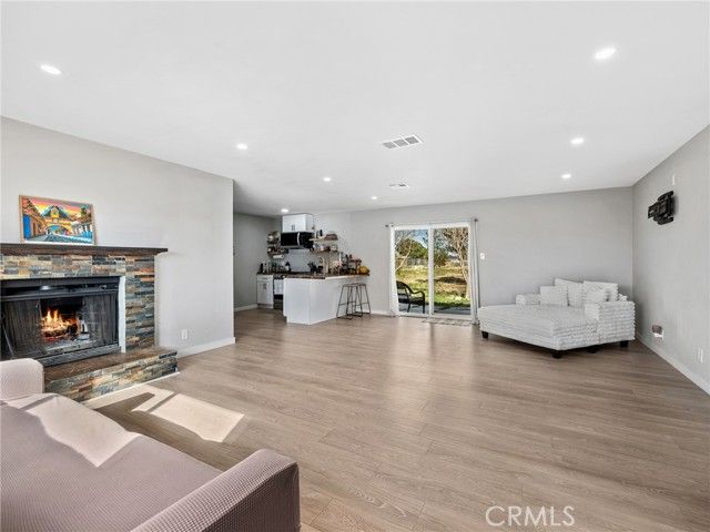 40562 172nd St E, Lancaster, CA 93535