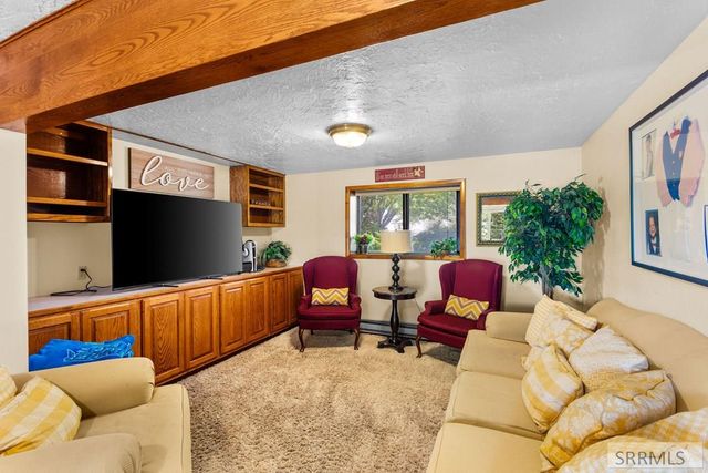 6668 Orlinda Lane, Idaho Falls, ID 83401