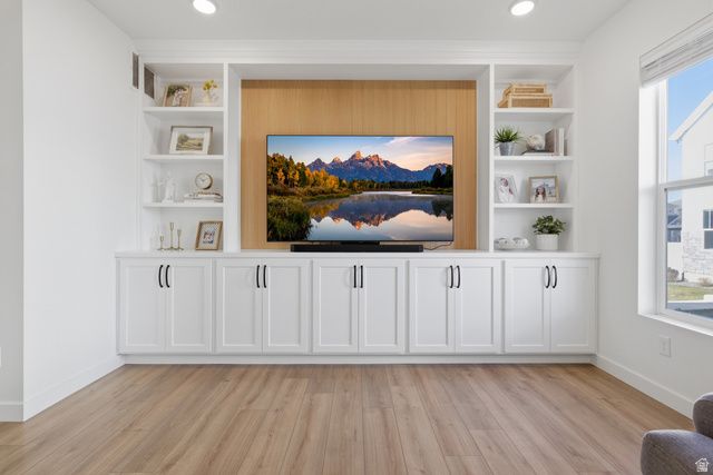 9747 N ASHGROVE LN, Highland, UT 84003