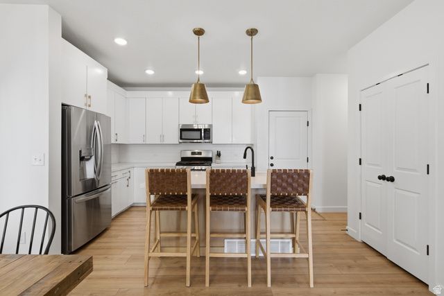 9747 N ASHGROVE LN, Highland, UT 84003