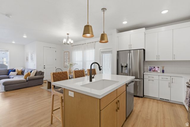 9747 N ASHGROVE LN, Highland, UT 84003