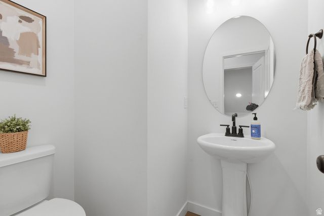 9747 N ASHGROVE LN, Highland, UT 84003