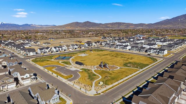 9747 N ASHGROVE LN, Highland, UT 84003