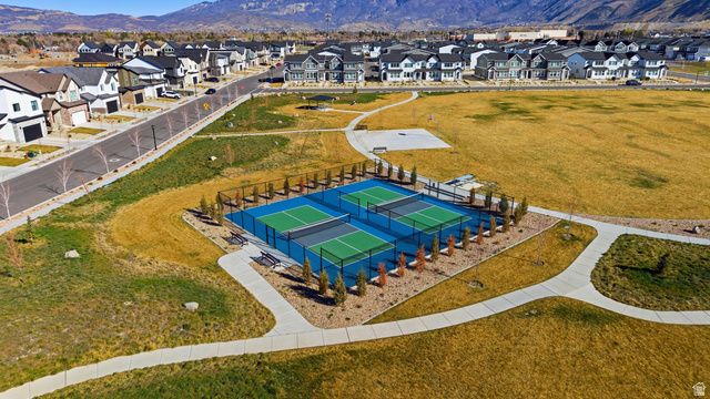 9747 N ASHGROVE LN, Highland, UT 84003