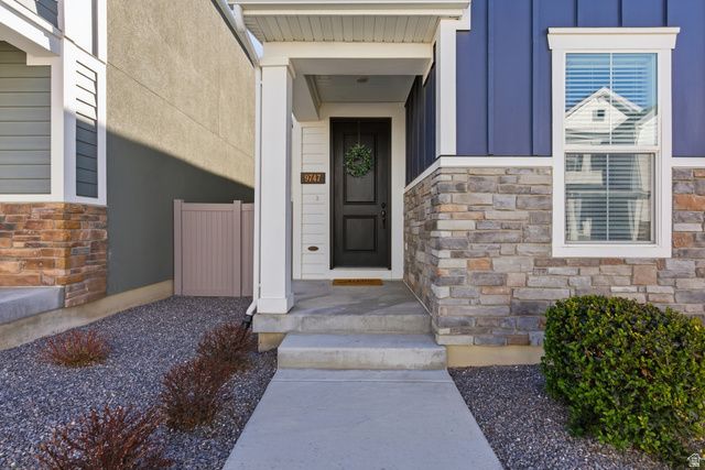 9747 N ASHGROVE LN, Highland, UT 84003