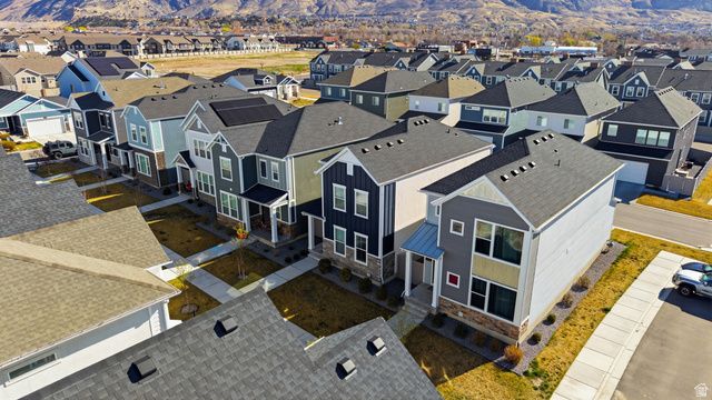 9747 N ASHGROVE LN, Highland, UT 84003