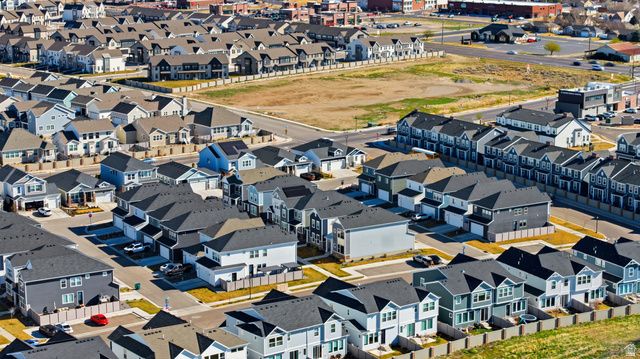 9747 N ASHGROVE LN, Highland, UT 84003