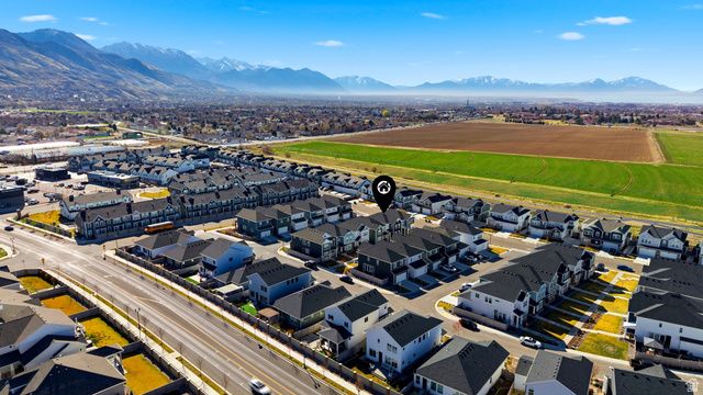 9747 N ASHGROVE LN, Highland, UT 84003