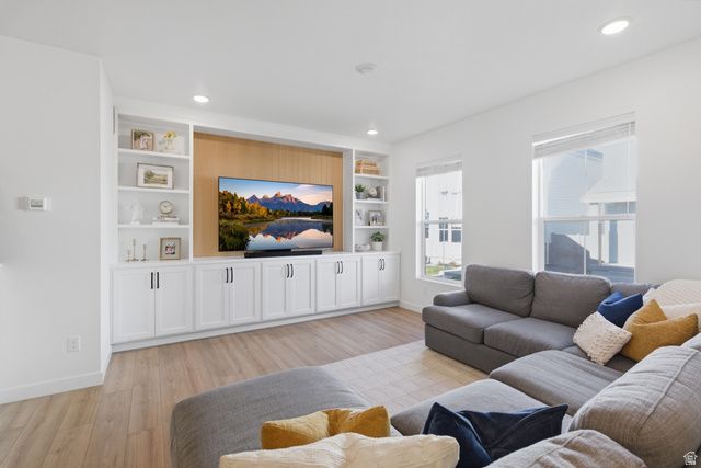 9747 N ASHGROVE LN, Highland, UT 84003