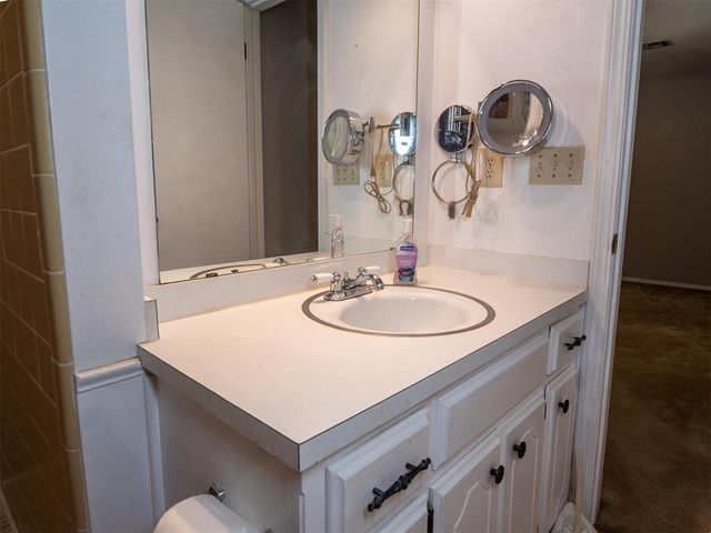 813 SW 25th Street, El Reno, OK 73036