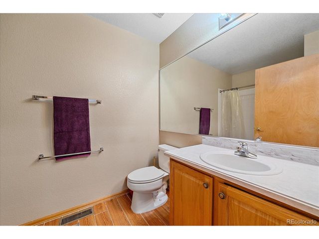 7659 S Biloxi Way, Aurora, CO 80016