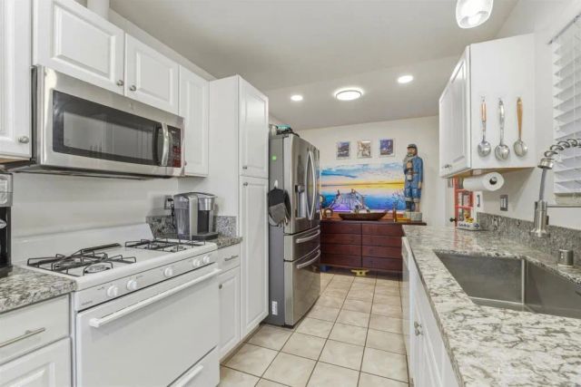 3918 San Lorenzo Court, Oceanside, CA 92057