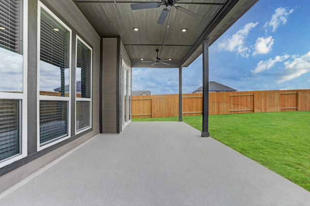 118 Periwinkle LN, Bastrop, TX 78602