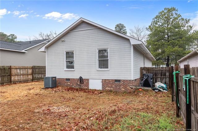 2846 Copenhagen Drive, Fayetteville, NC 28301