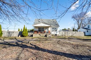 1721 E Woodward Heights Boulevard, Hazel Park, MI 48030