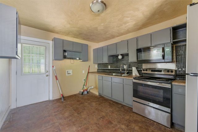 2609 Yeager Street, Fort Worth, TX 76112